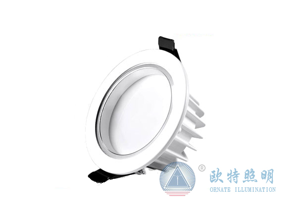 LED高档压铸筒灯15W 