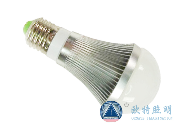 LED 球泡灯