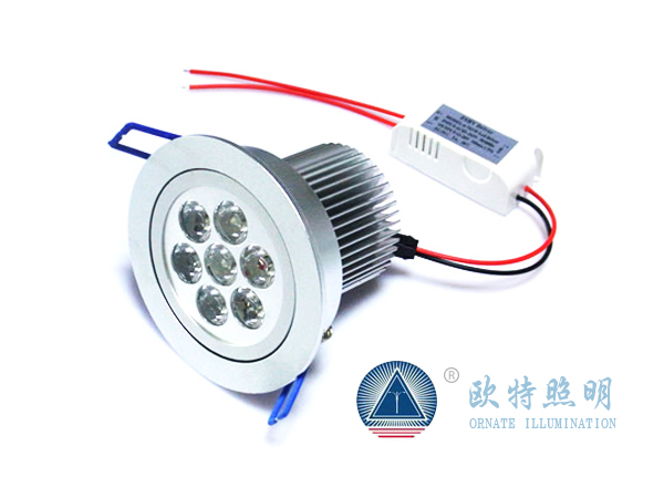 如何选择LED灯具？选择LED灯具时要注意以下几点？